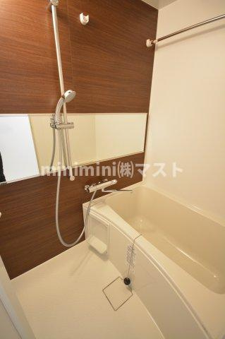 スプランディッド中之島WESTの浴室