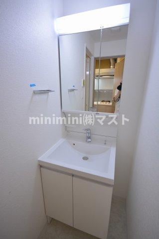 スプランディッド中之島WESTの洗面所