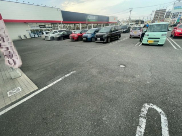 YYプラザの駐車場