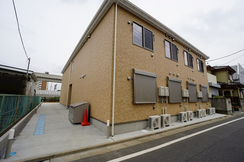 キャメル足立入谷