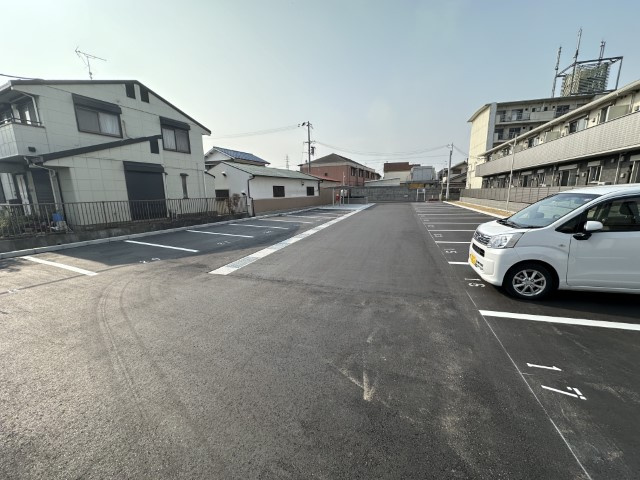 メゾン　ベルハープの駐車場|駐車場完備です