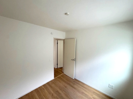 【洋室】 | Terrechez堺市堺区寺地町西1期　2号棟 | 洋室4.5帖。ご家族で共有可能な大容量収納スペースとしてのご使用もOK！季節物や使用頻度の低い物などがたっぷりと片付きます。