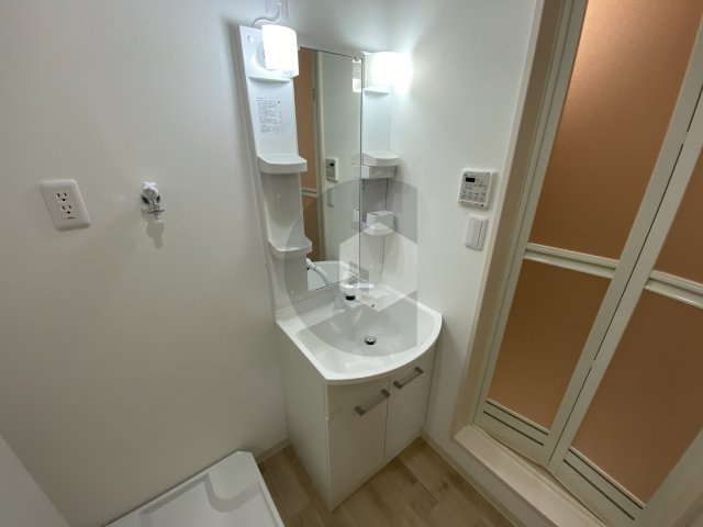 フジパレス瓜生堂5番館の独立洗面台