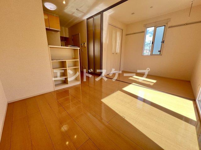 グローリア　Ｃの居間・リビング|高崎、前橋のお部屋探しはエンドスケープまで！お客様の理想お聞かせ下さい♪
内装の一部が画像と異なる場合がございます。