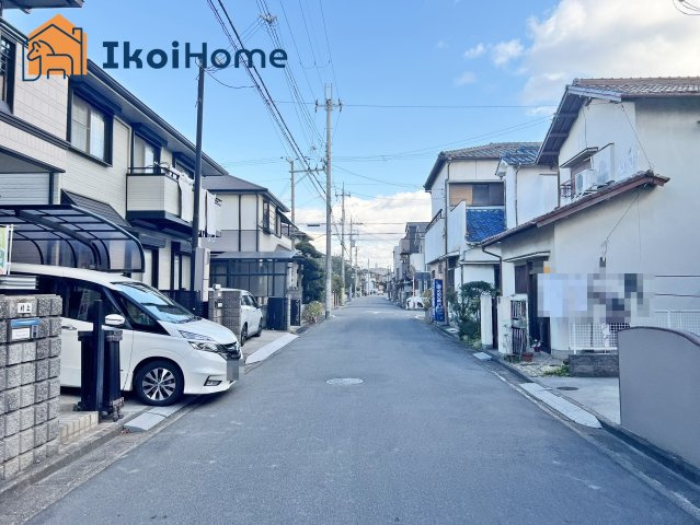 明石市二見町西二見　中古戸建のバルコニー|弊社独自で毎月５組限定「人気オプション３点パック」カーポート・バルコニー・ウッドデッキを１万円で取付