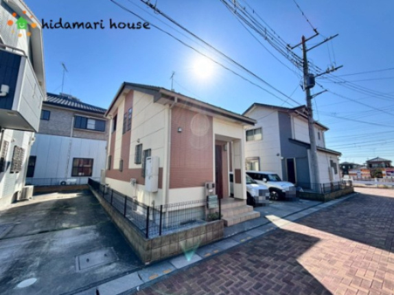 北本市東間5丁目　中古戸建の前面道路含む現地写真