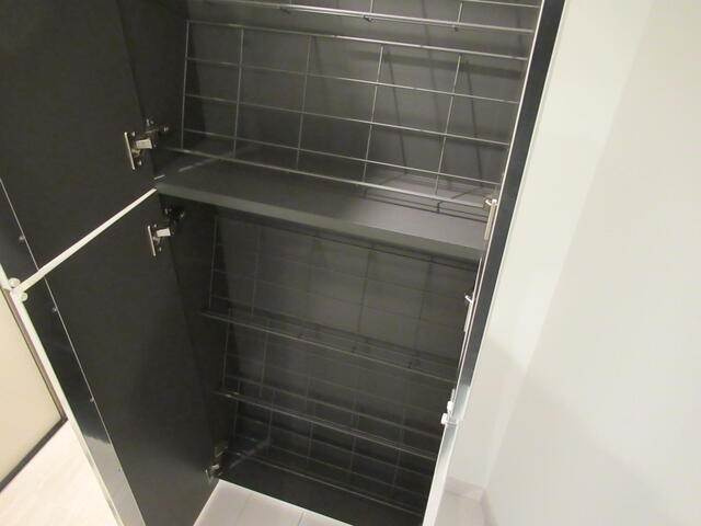 バーミープレイス青砥の玄関