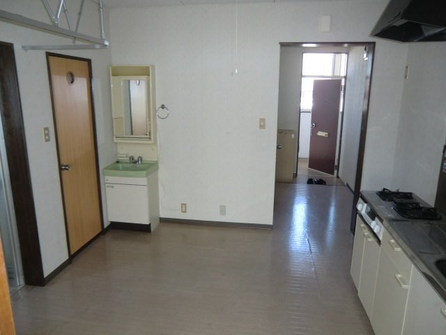 トーカイハイツのロビー