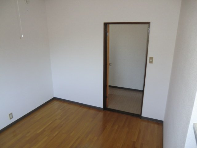 トーカイハイツの居間・リビング