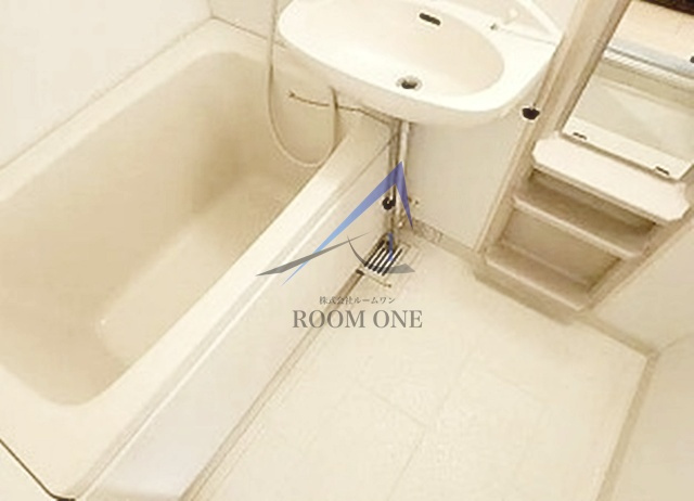 熊の前ビルの浴室|お風呂です。