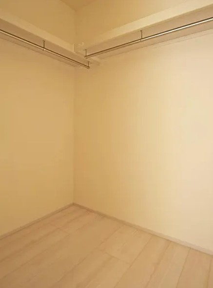 【新築】鶴ヶ島市藤金新築分譲住宅 2号棟の収納|2F 7.2帖洋室のウォークインクローゼット！