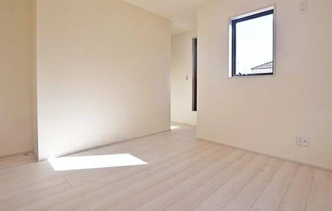 【新築】鶴ヶ島市藤金新築分譲住宅 2号棟の洋室|同じく6.8帖洋室です☆