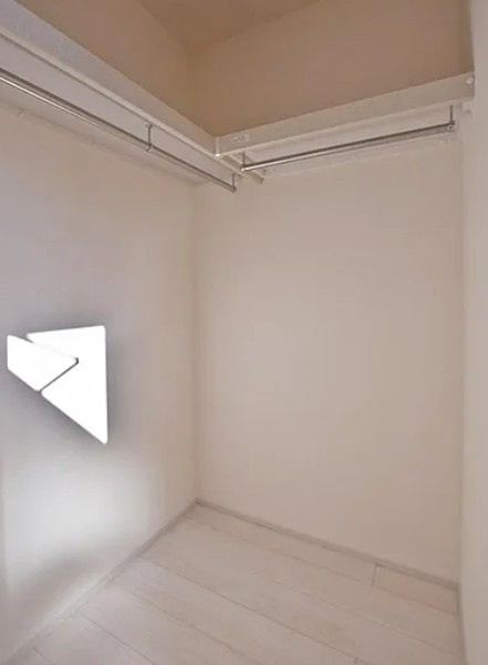 【新築】鶴ヶ島市藤金新築分譲住宅 2号棟の収納|6.8帖洋室のウォークインクローゼットです！