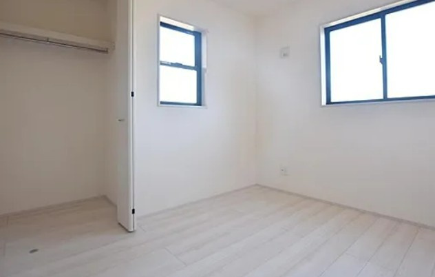【新築】鶴ヶ島市藤金新築分譲住宅 2号棟の洋室|2F 5.2帖洋室です☆