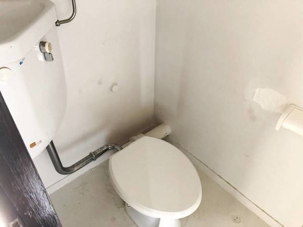 ビレッジハウス向山6号棟のトイレ|ビレッジハウスの同一物件・同一タイプの間取りの写真です