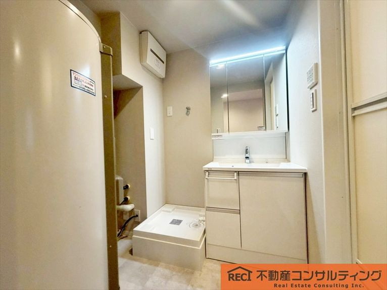 ネオコーポ魚崎の独立洗面台