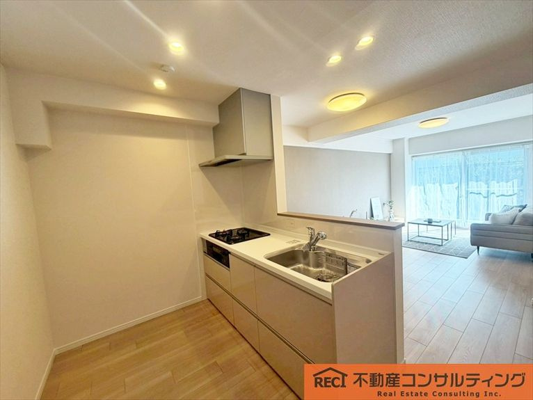 ネオコーポ魚崎のキッチン|水廻り新調済み！