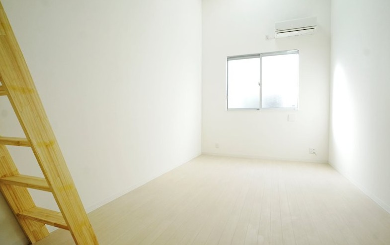 MINA NIJUKUの寝室