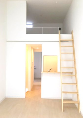 MINA NIJUKUの居間・リビング