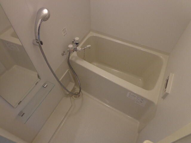 リシェス北千住の浴室