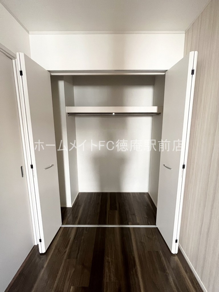 東大阪市中鴻池町２丁目のアパートの収納