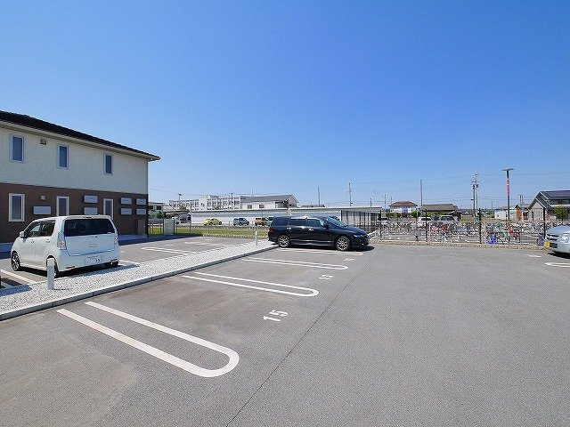 シャーメゾン石見の駐車場|駐車場に車を止められます