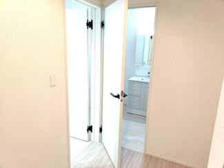 【前面道路含む現地写真】 | 国立市泉３丁目　２号棟　お得な特典♪