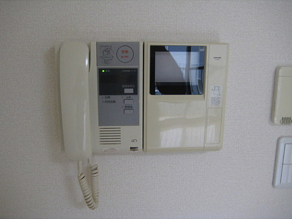 スカーラ代官山　礼金０　分譲　常時ゴミ出し可　防犯設備充実のセキュリティ