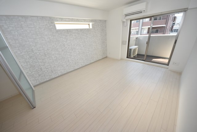 ラ・フォルム本町WEST