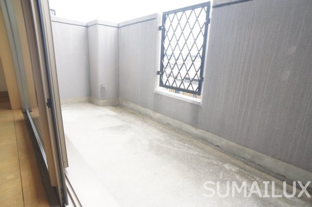 グレイシャスミユキのバルコニー