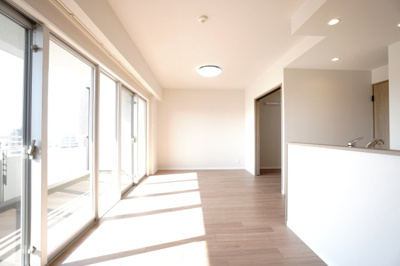 【居間・リビング】 | 【上質リノベ】BELISTA吉島 | 室内（2025年11月21日10：00頃）撮影