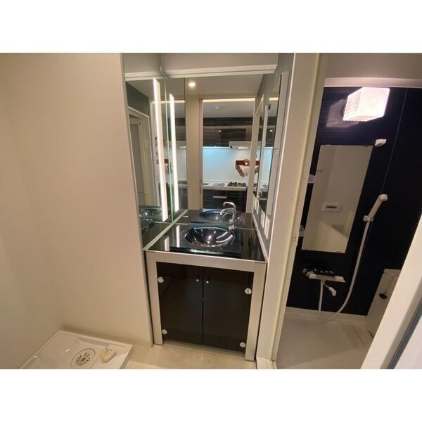 CASTELLO LUSSO　名古屋市賃貸　仲介手数料無料の洗面所