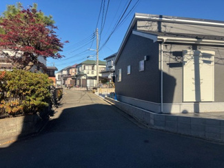 【前面道路含む現地写真】 | 横浜　泉区下和泉　全2棟/今回販売1棟（2号棟） | 前面道路