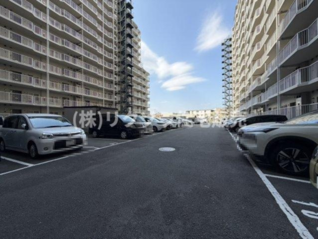 守口ハイライフA棟の駐車場|■物件内覧・資金計画相談・住宅ローン相談、リフォーム相談、お問合せ受付中■
※当日・翌日のご内覧、ご相談はお電話でのお問合せがスムーズです！