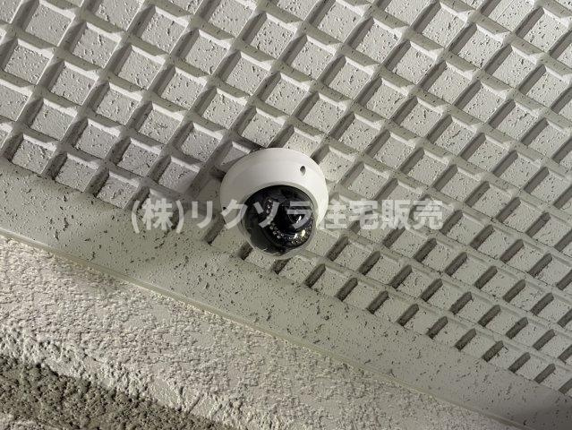 守口ハイライフA棟の防犯設備|防犯カメラ
■物件内覧・資金計画相談・住宅ローン相談、リフォーム相談、お問合せ受付中■
※当日・翌日のご内覧、ご相談はお電話でのお問合せがスムーズです！