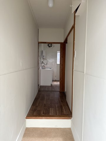 森西アパートの玄関