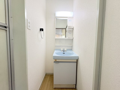 【独立洗面台】 | クリスタルヴィラ