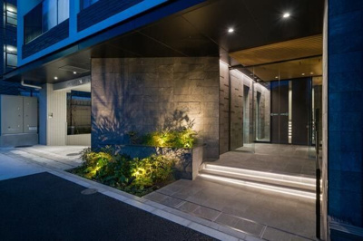 【エントランス】 | メゾン・クロイゾン