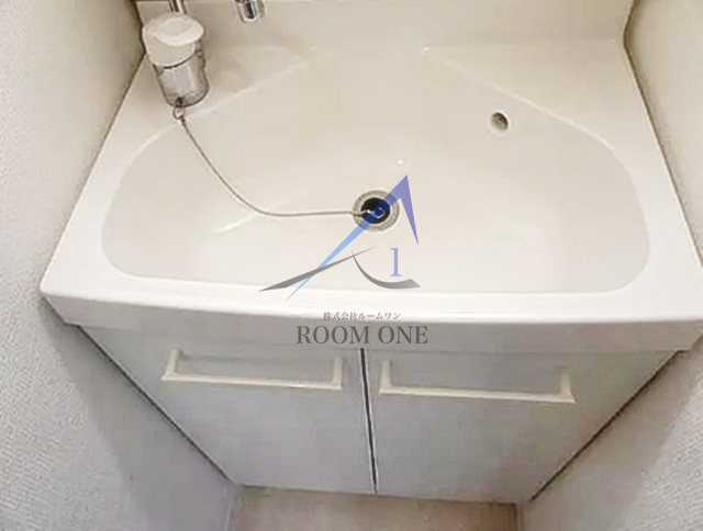 ステージグランデ茗荷谷の洗面所|独立洗面台です。