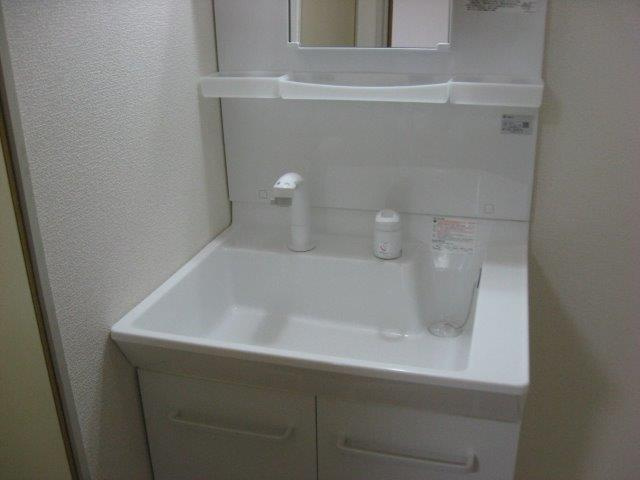 グランドパレス長泉Ａの洗面所|洗髪洗面化粧台