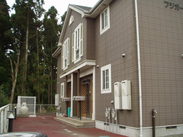 ロワイヤルフジガーデンＤ