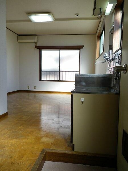 ルーブル羽沢の玄関