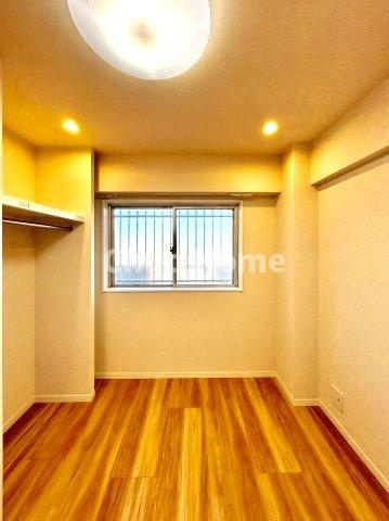 お花茶屋ローヤルコーポの子供部屋|居室