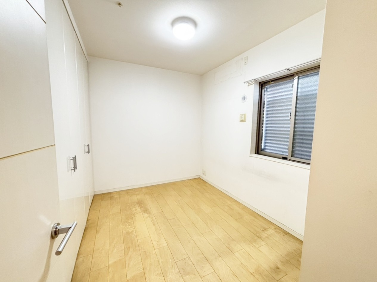 アルス神戸ポートアイランドの洋室