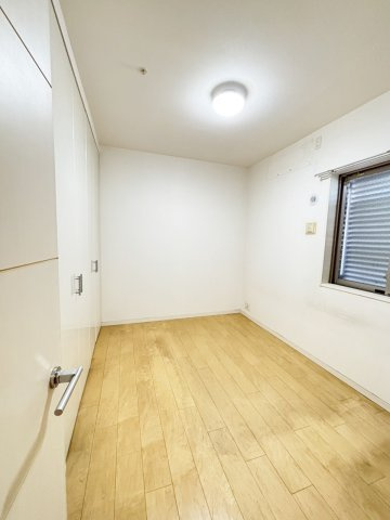 アルス神戸ポートアイランドの洋室