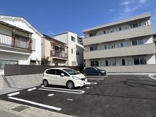 D-room国芳の駐車場