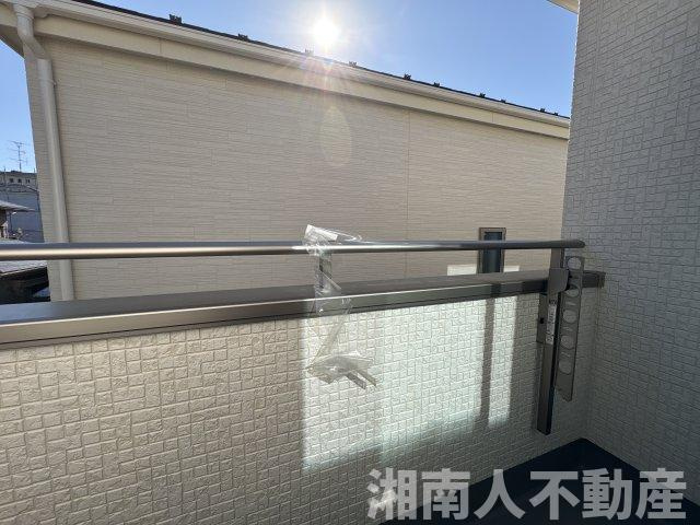 茅ケ崎市柳島１丁目　全3棟　のバルコニー|開放的で明るい空間を演出してくれるバルコニーです