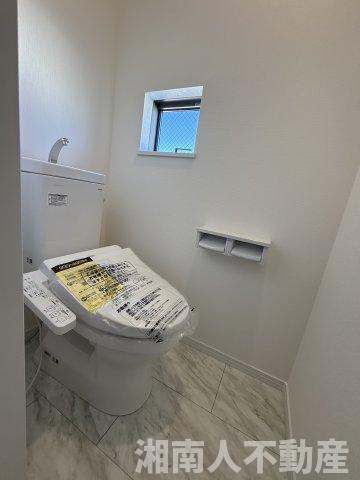 茅ケ崎市柳島１丁目　全3棟　のトイレ|コンパクトで使いやすいトイレです