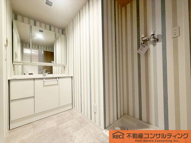 コスモ芦屋川シーサイドテラスの独立洗面台