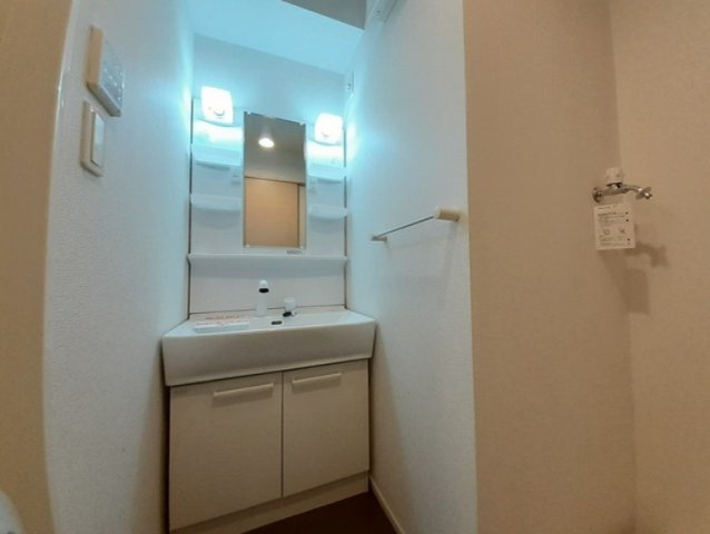 サンブリーゼの独立洗面台